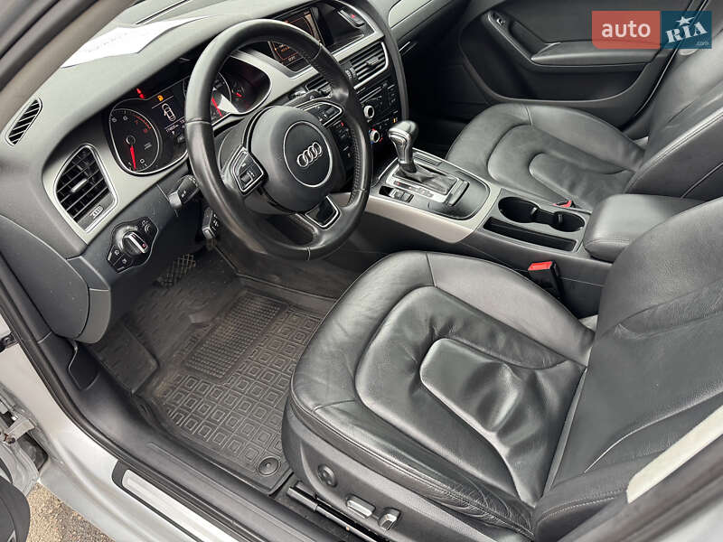 Седан Audi A4 2012 в Києві