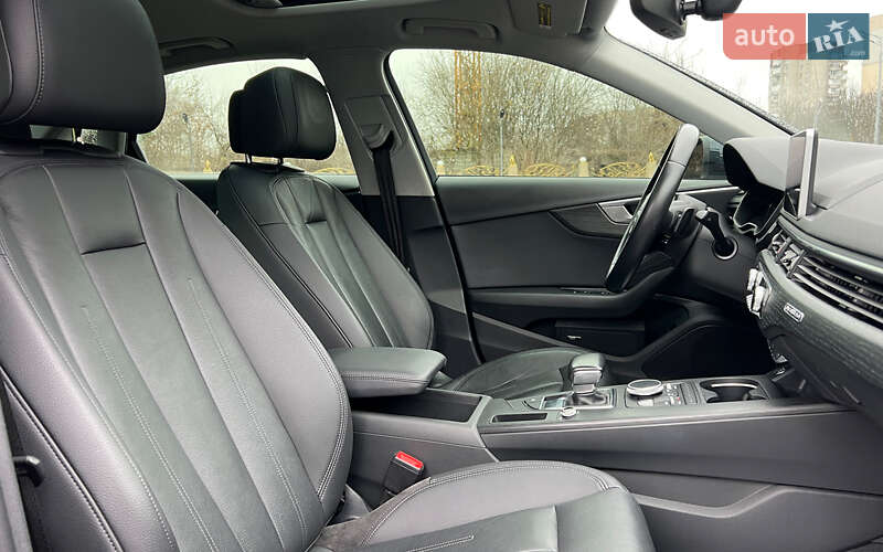 Седан Audi A4 2017 в Львове