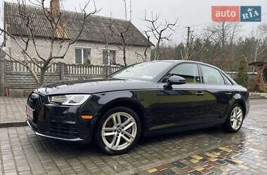 Седан Audi A4 2017 в Києві