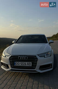 Седан Audi A4 2018 в Одесі