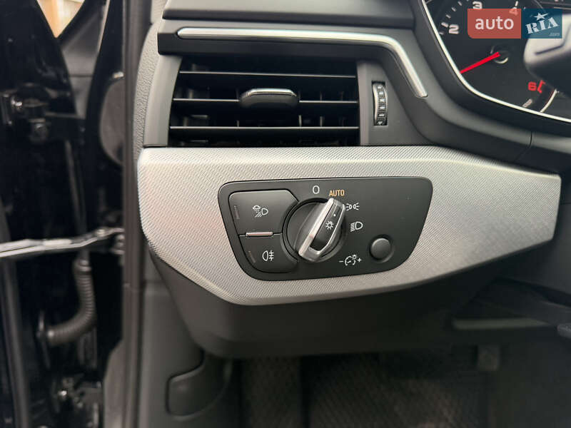 Универсал Audi A4 2017 в Виннице