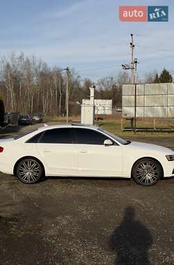 Седан Audi A4 2013 в Бориславе