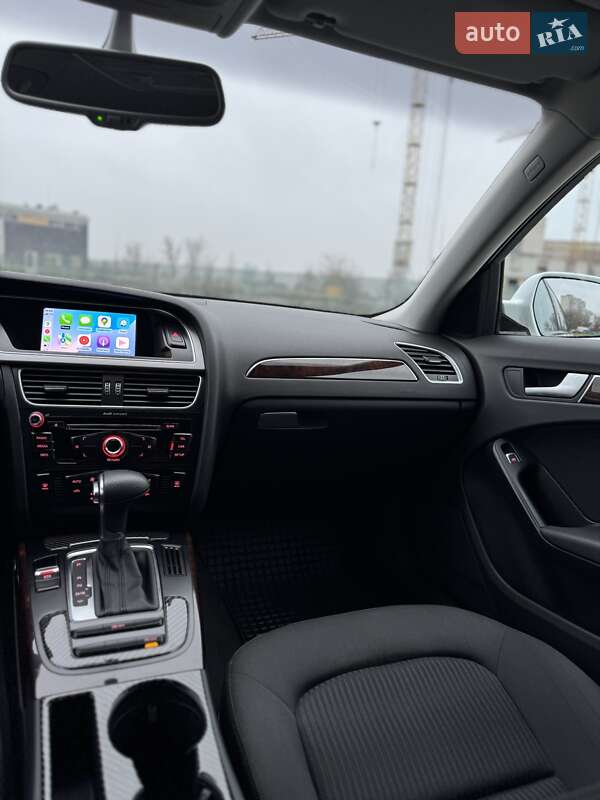 Седан Audi A4 2014 в Харькове