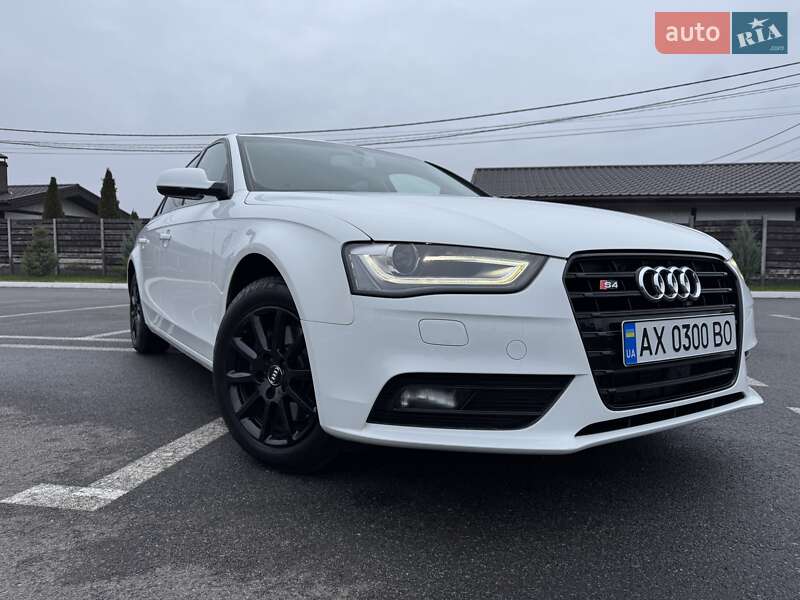 Седан Audi A4 2014 в Харькове
