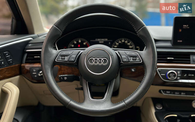 Седан Audi A4 2017 в Львове