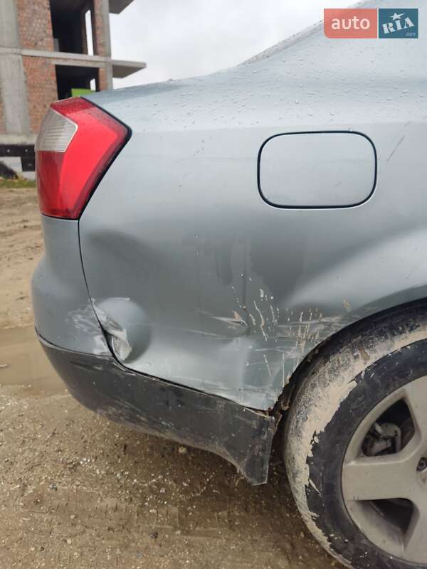 Седан Audi A4 2002 в Львове