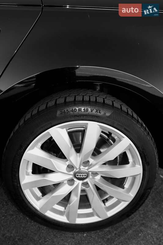 Седан Audi A4 2016 в Львове