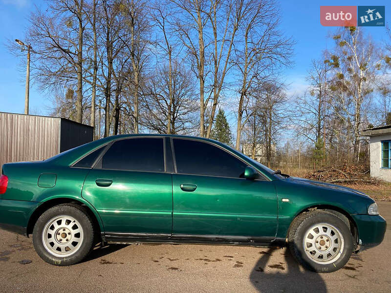 Седан Audi A4 1999 в Житомирі