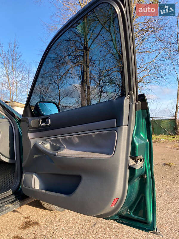 Седан Audi A4 1999 в Житомирі