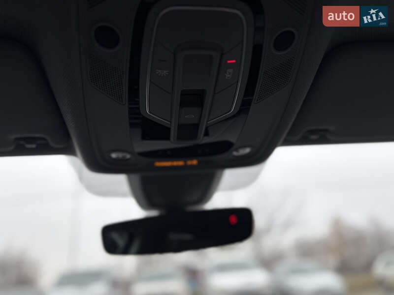 Седан Audi A4 2018 в Тернополе