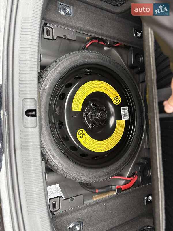 Седан Audi A4 2018 в Тернополе