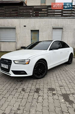 Седан Audi A4 2013 в Львові