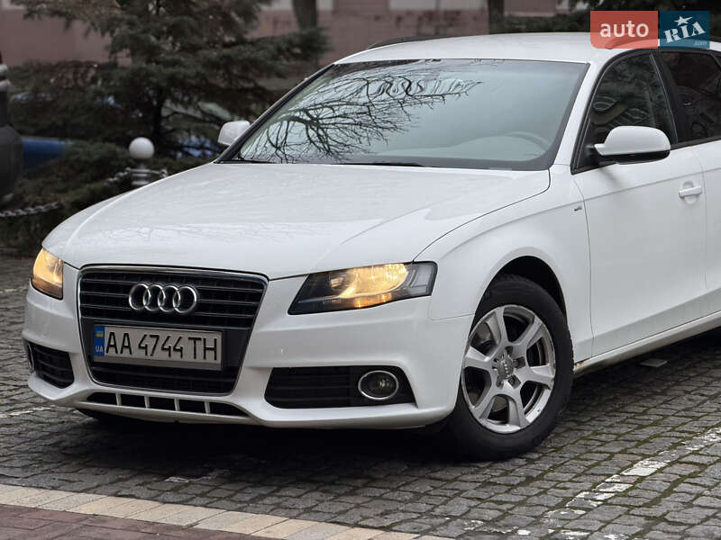 Универсал Audi A4 2010 в Киеве