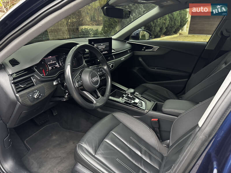Седан Audi A4 2020 в Одессе