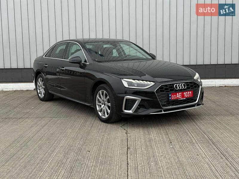 Седан Audi A4 2021 в Черновцах