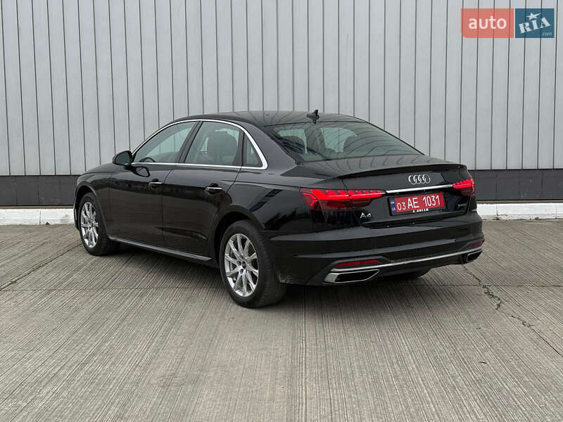 Седан Audi A4 2021 в Черновцах