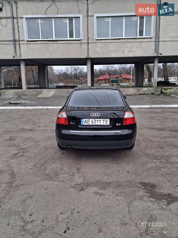 Седан Audi A4 2002 в Днепре