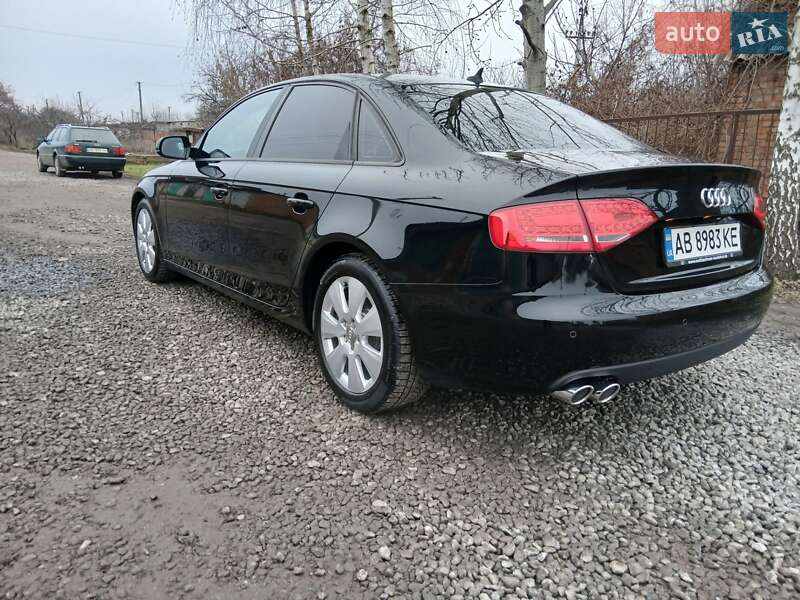 Седан Audi A4 2010 в Казатине