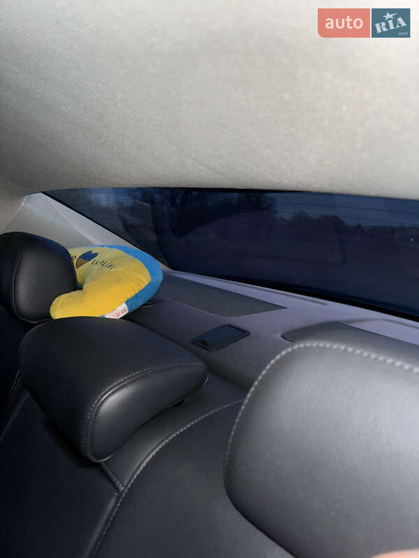 Седан Audi A4 2012 в Кривом Роге