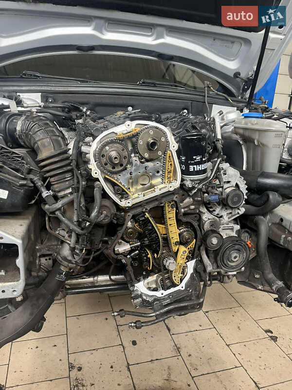 Седан Audi A4 2012 в Кривом Роге