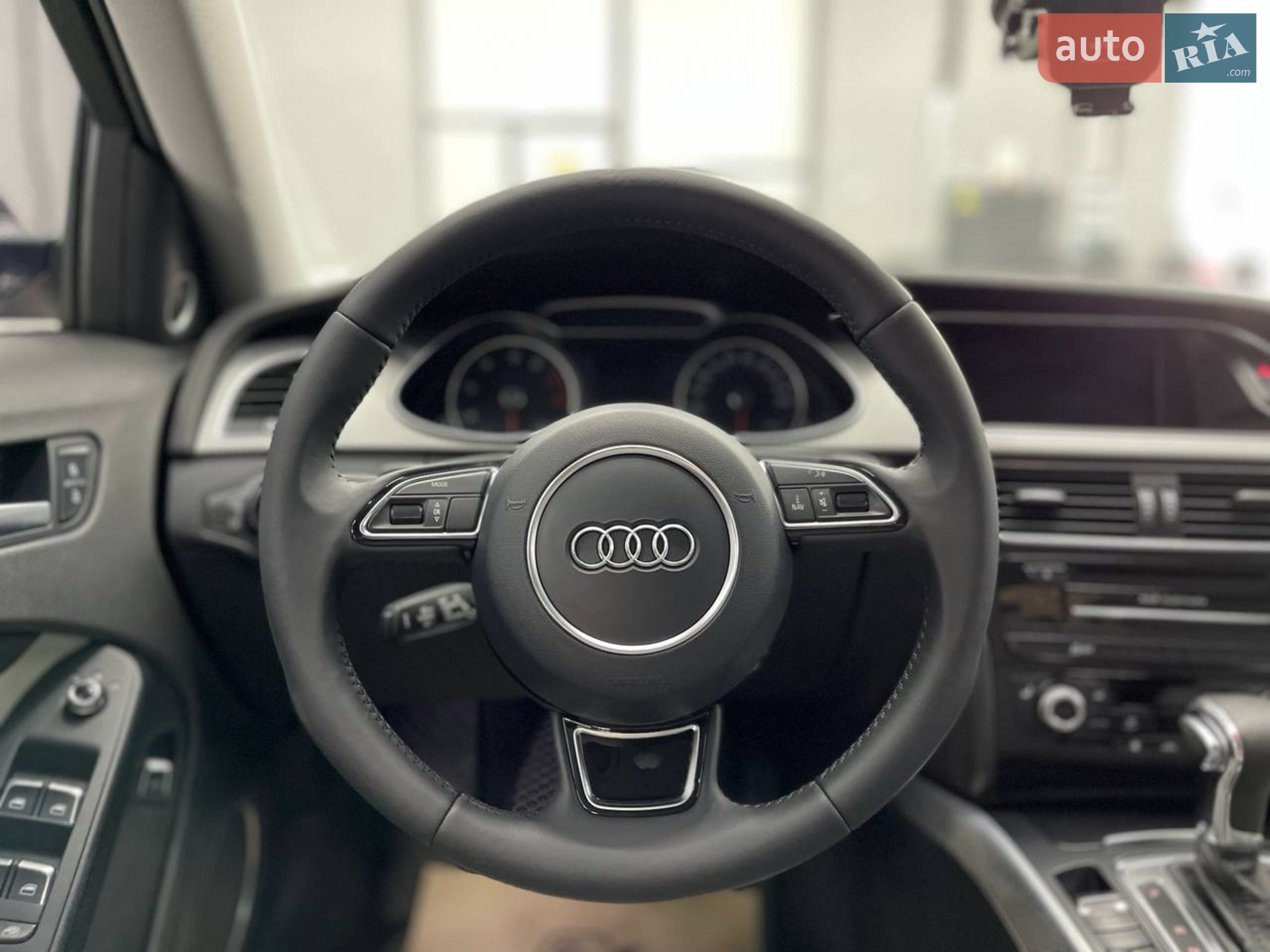 2013 Audi A4 - мініатюра 11