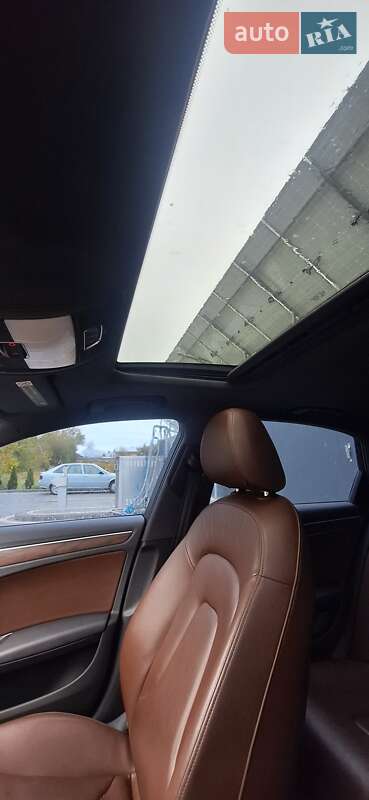Седан Audi A4 2015 в Виннице