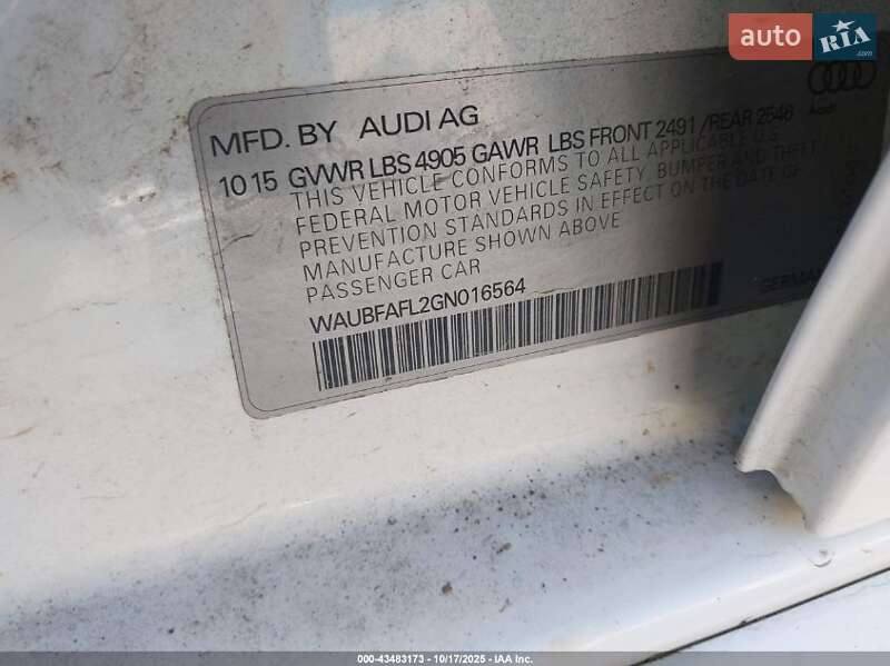 Седан Audi A4 2016 в Львове