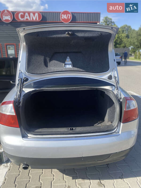 Седан Audi A4 2002 в Борисполе