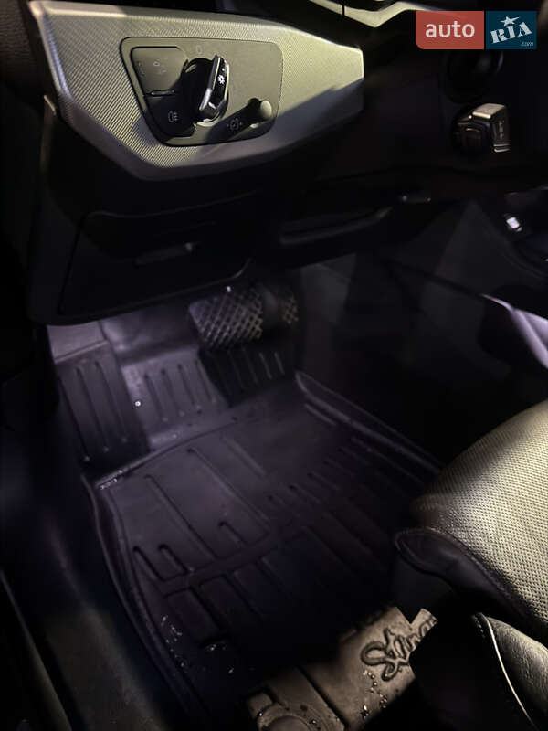 Седан Audi A4 2015 в Борисполе