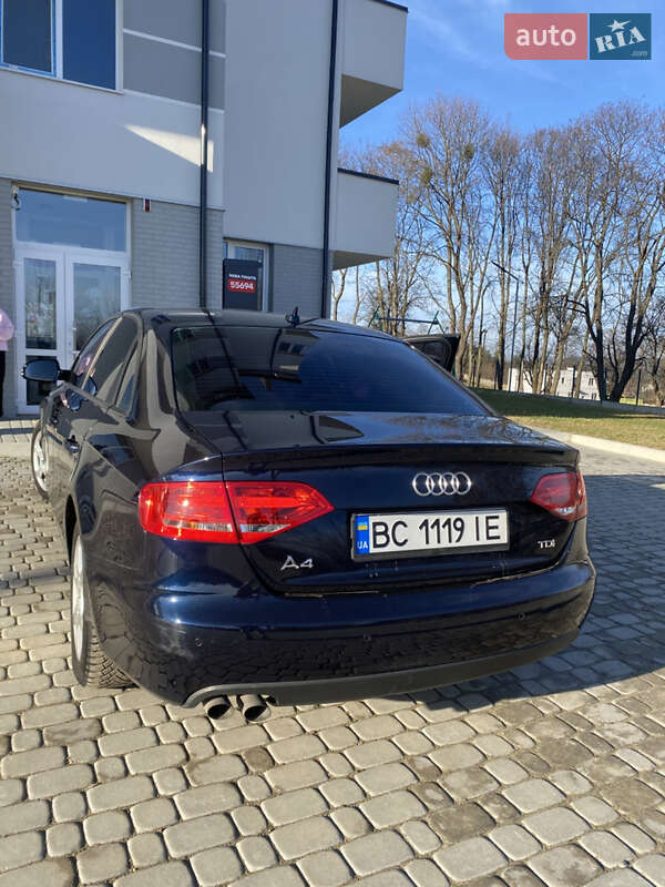 Седан Audi A4 2011 в Новояворовске фото 10 Седан Audi A4 2011 в Новояворовске
