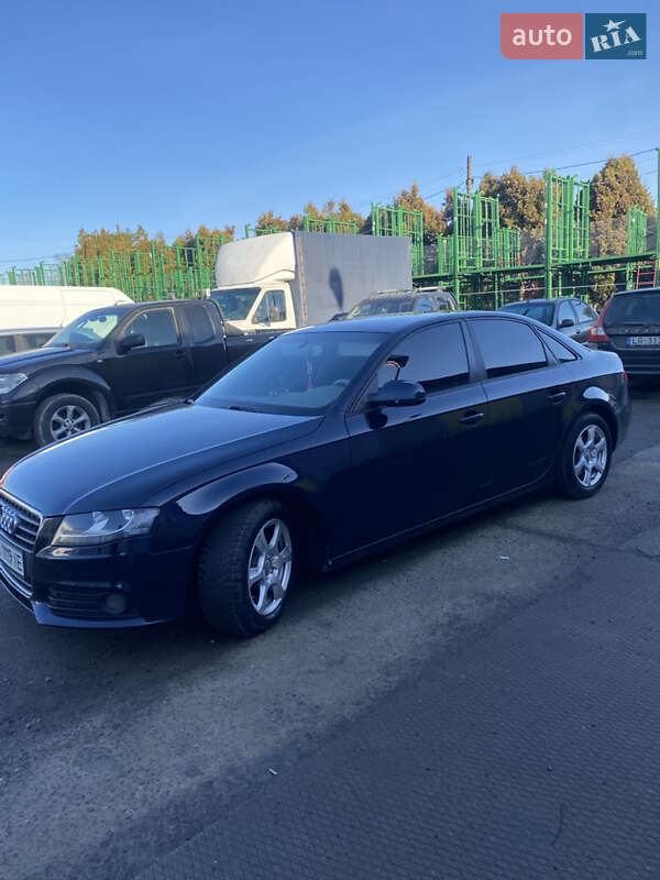 Седан Audi A4 2011 в Новояворовске фото 13 Седан Audi A4 2011 в Новояворовске