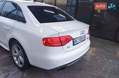 Седан Audi A4 2011 в Звягеле