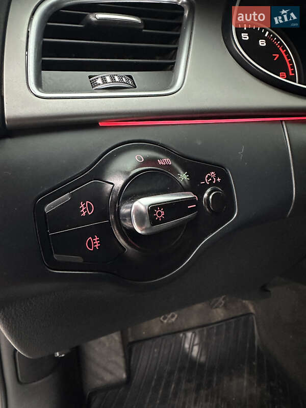 Седан Audi A4 2013 в Днепре