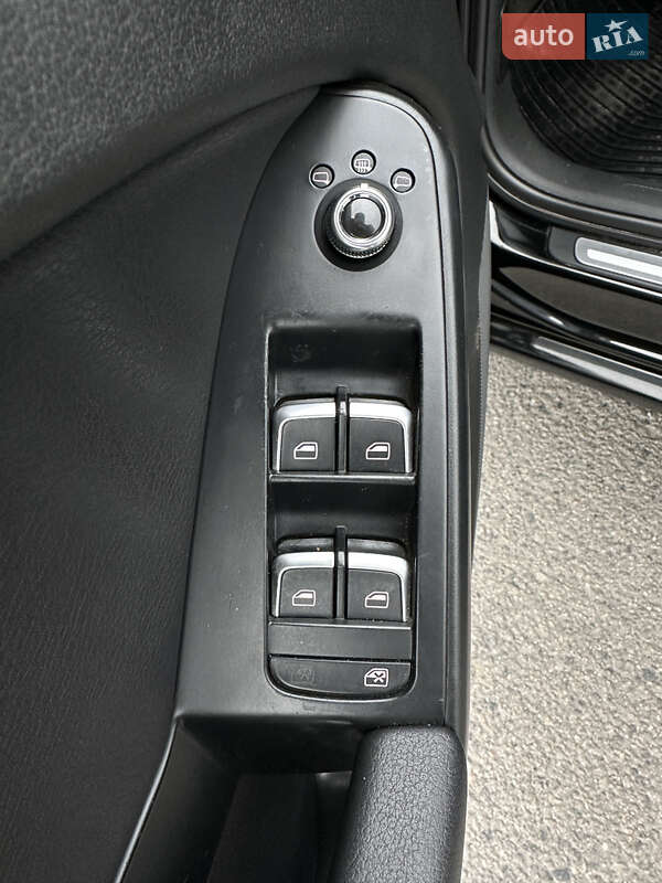 Седан Audi A4 2013 в Днепре