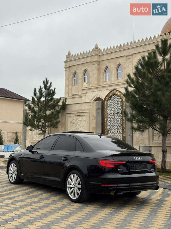 Седан Audi A4 2015 в Одессе