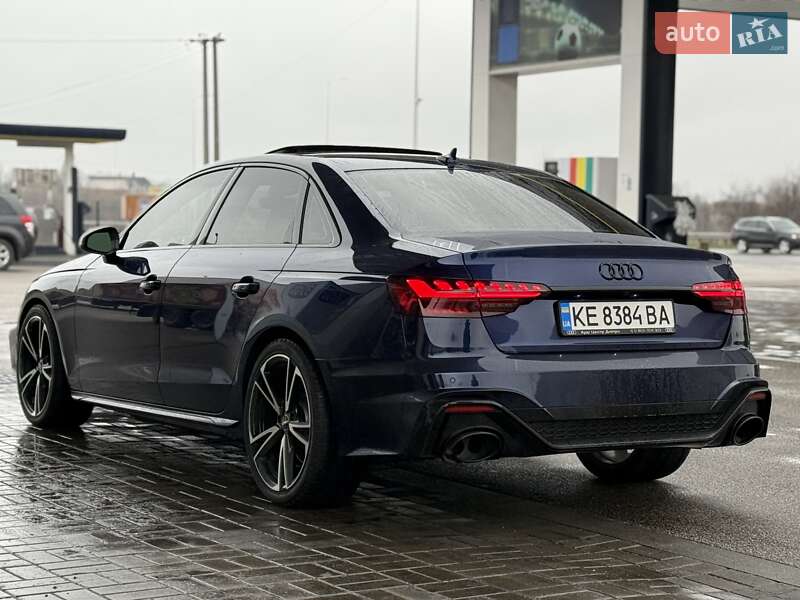 Седан Audi A4 2019 в Днепре