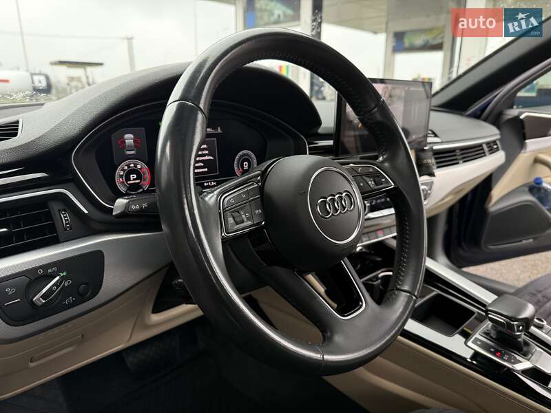 Седан Audi A4 2019 в Днепре