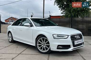 Седан Audi A4 2014 в Киеве