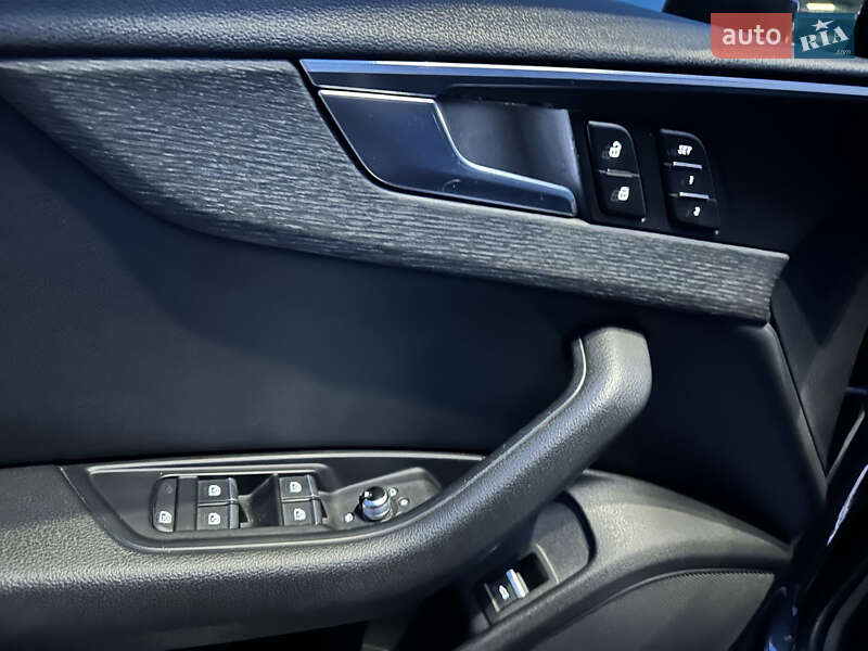 Седан Audi A4 2016 в Киеве фото 15 Седан Audi A4 2016 в Киеве
