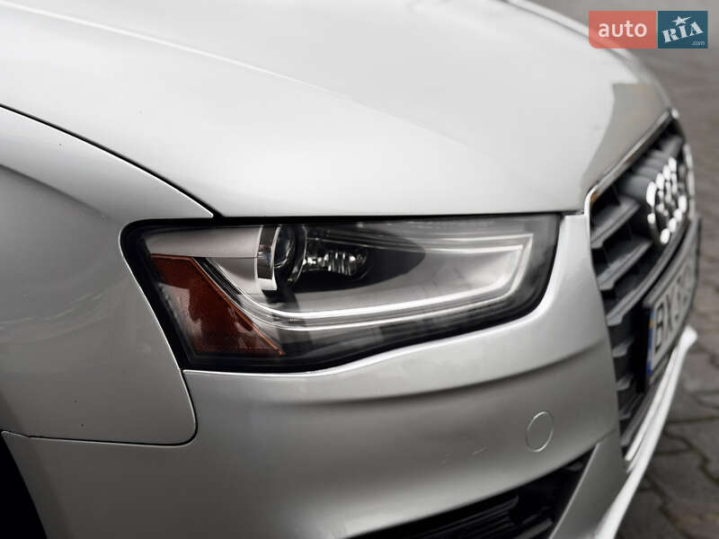 Седан Audi A4 2013 в Хмельницком