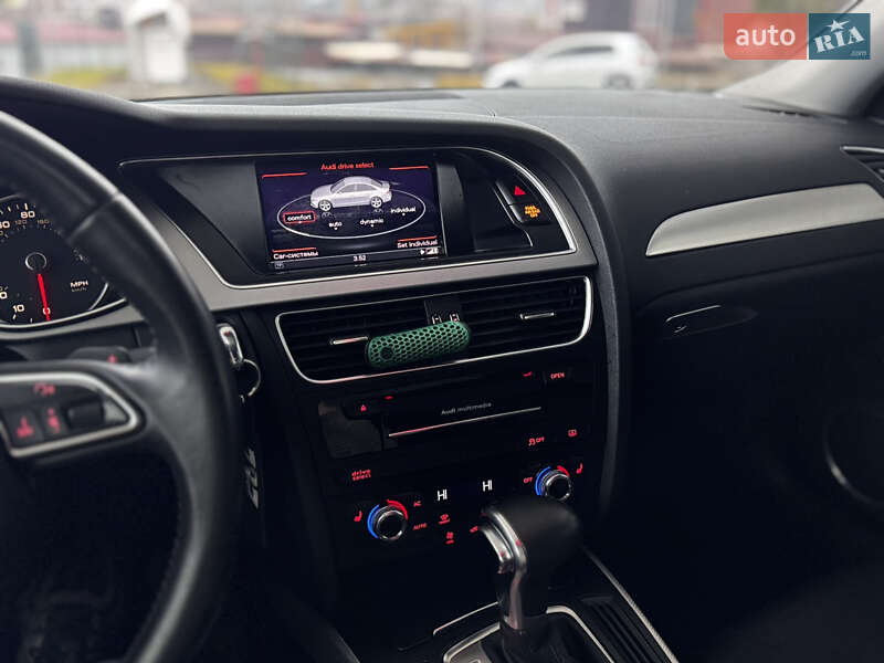 Седан Audi A4 2013 в Хмельницком