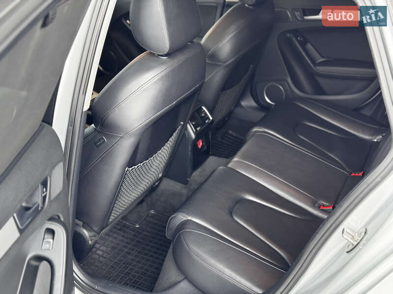 Седан Audi A4 2013 в Хмельницком