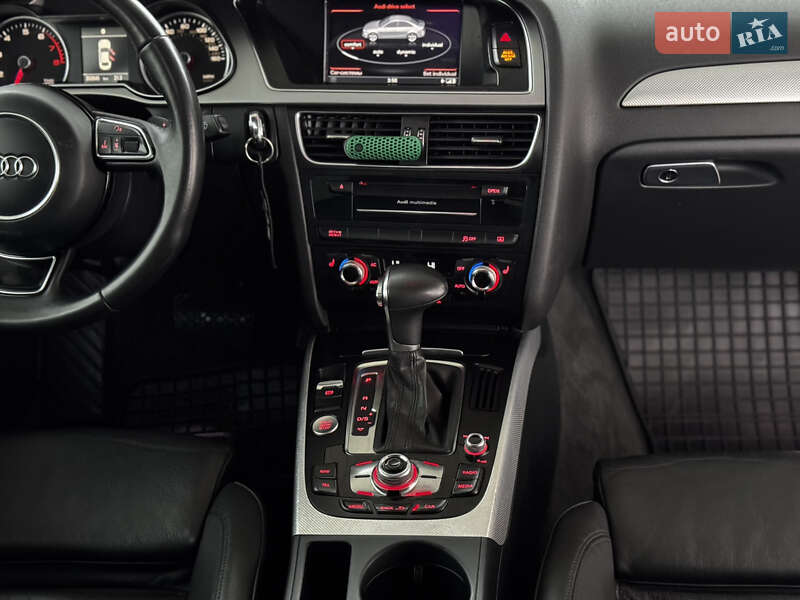 Седан Audi A4 2013 в Хмельницком