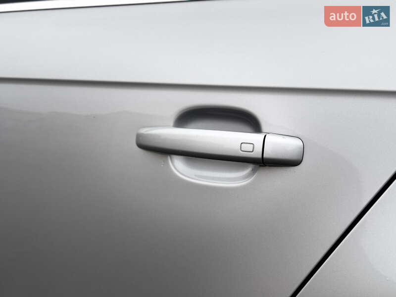 Седан Audi A4 2013 в Хмельницком