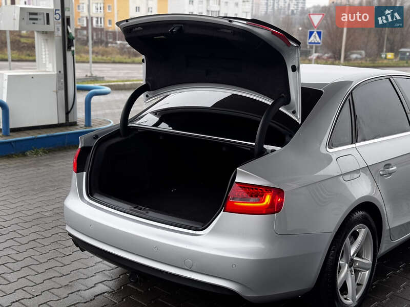 Седан Audi A4 2013 в Хмельницком