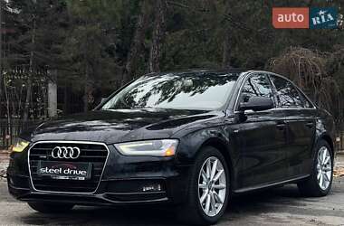 Седан Audi A4 2015 в Миколаєві