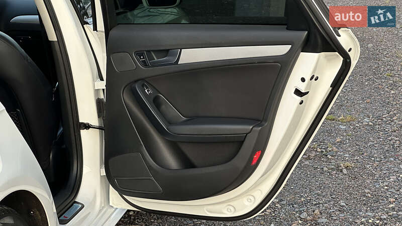 Седан Audi A4 2016 в Самборе