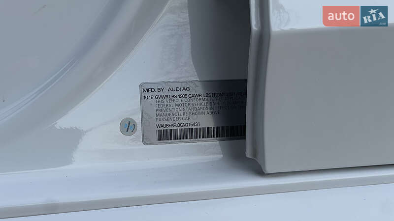 Седан Audi A4 2016 в Самборе