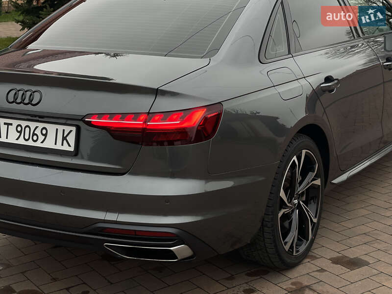 Седан Audi A4 2020 в Ивано-Франковске
