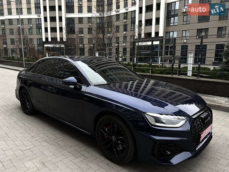 Седан Audi A4 2021 в Києві